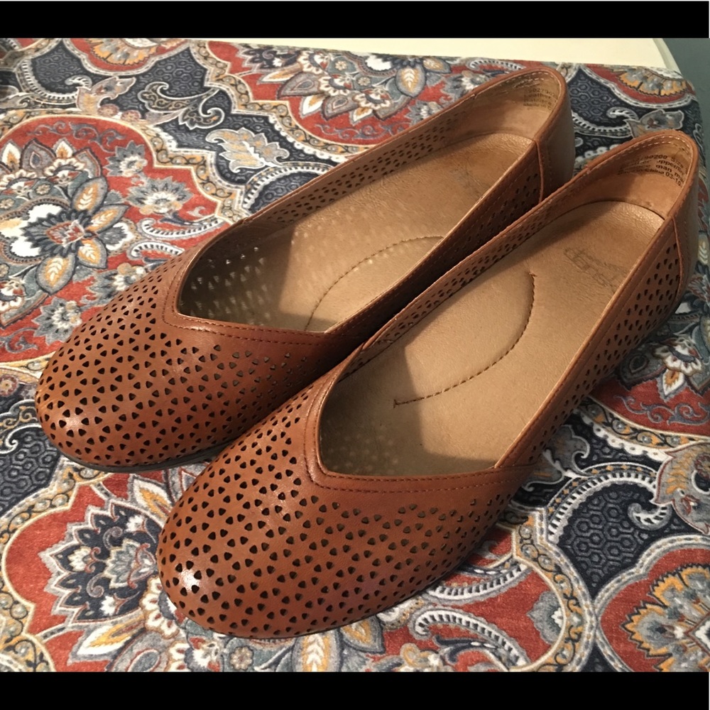 Dansko Leather Laser Cut Flats